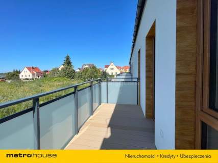 Nowe dwupoziomowe mieszkanie z balkonem.