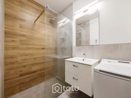    Balkon-Do Metro Kabaty- Cisza- Zamknięte Osiedle