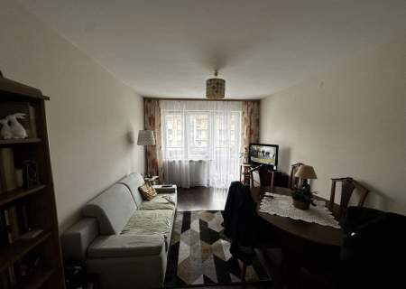 2 pokoje 55m2 1 piętro balkon