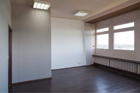 Jasne biuro z trzema pomieszczeniami - 59m 