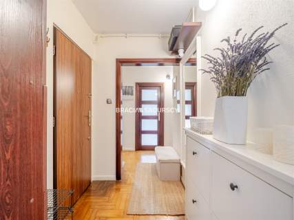 Duże mieszknie 3 sypialnie salon balkon