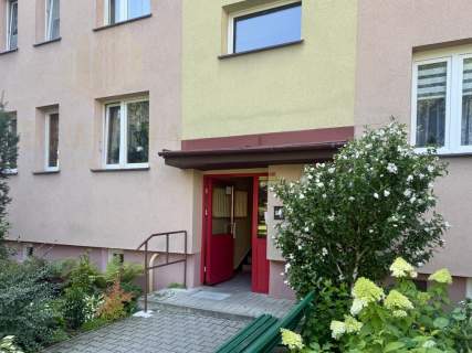 2 pokoje do remontu, 37,7 m , balkon francuski