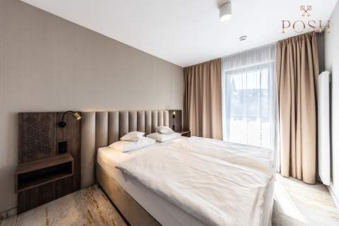 widok na basen inwestycja balkon własna sauna