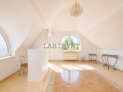 Stary Cykarzew, lokal handel/usługi/biura, 50m2
