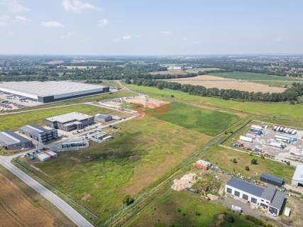 Grunt komercyjny 1,16 ha media w działce gotowa koncepcja