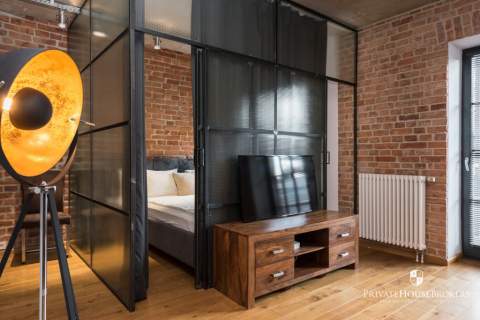 Klimatyczny loft na Zabłociu - 2 pokoje.