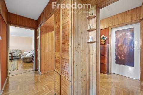 Przestronne 4 pokoje 72 m Balkon Piwnica