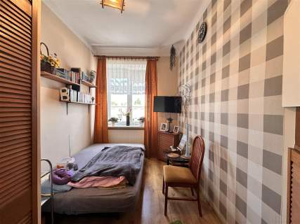Kamienica 3 pok Pl. Szembeka