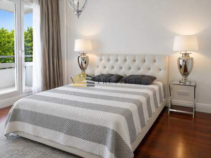 Luksusowy 4-pokojowy apartament na 12 piętrze