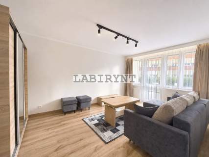 Tysiąclecie, M-3, 45m2, świeżo po remoncie, loggia
