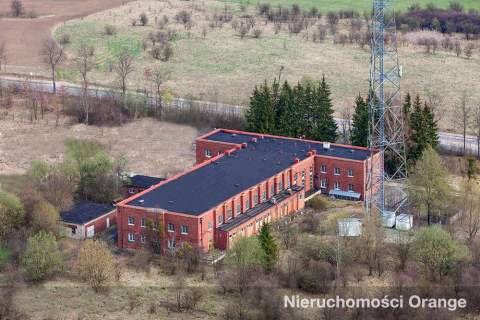 Działka pod działalność m.in. usługową.