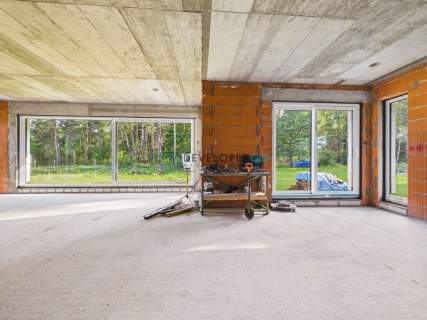 Dom z prywatnym lasem 323 m działka 4000 m2
