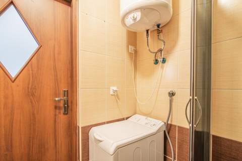 Jasna kawalerka, balkon komórka - Towarowa10