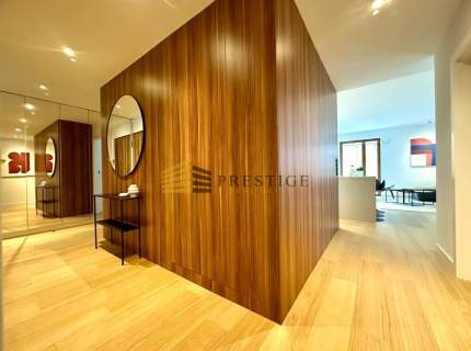 Przestronny Apartament 2 miejsca parkingowe