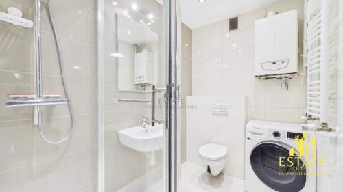 Na sprzedaż 2 pokoje, 58 m2, 1 piętro