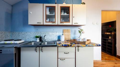 27m2 z piwnicą, klimatyzacją i widokiem na Kopiec