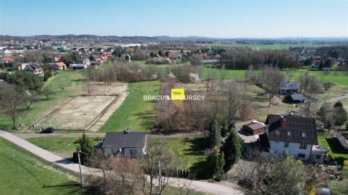 Działka budowlana 17 arów w Wołowicach