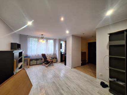 2 POKOJE 46 m BALKON 1 PIĘTRO