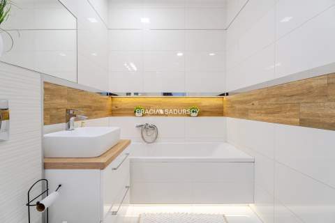 3 pok wysoki standard duży balkon ul. Kantarowicka