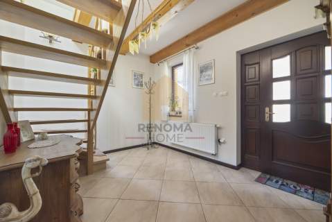 Garaż na 2 samochody 250m2 domu zielona okolic