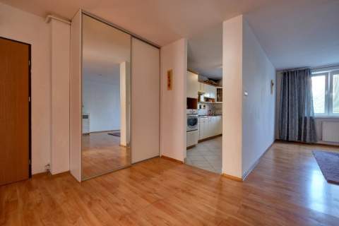 Trzypokojowe z dużą piwnicą /4,1 m2/