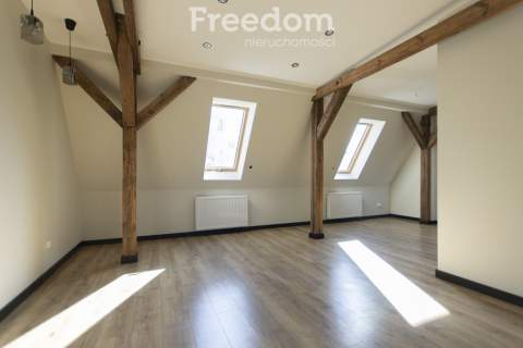 Przestronny apartament w centrum Nysy