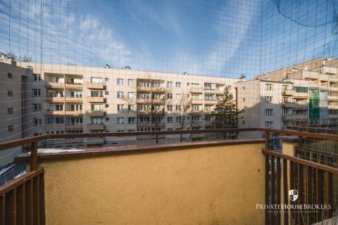 Przestronne mieszkanie w ścisłym centrum.