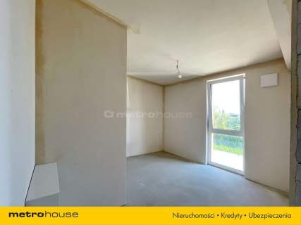 Nowe dwupoziomowe mieszkanie z balkonem.