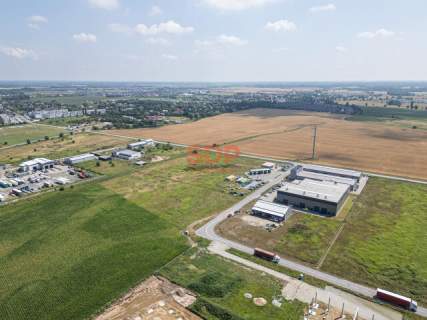 Grunt komercyjny 1,16 ha media w działce gotowa koncepcja