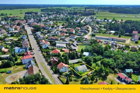Dom w centrum Baranowa