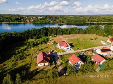 Nowy, gotowy do wprowadzenia - nad samym jeziorem