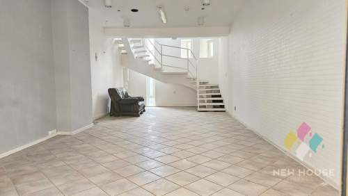 Lokal w D.H Manhattan 110m2 duża witryna/winda