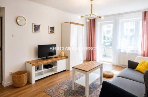 Kawalerka po remoncie Balkon Niski czynsz