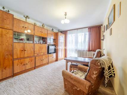2 pok 44,5m balkon duża piwnica ul. Komandosów