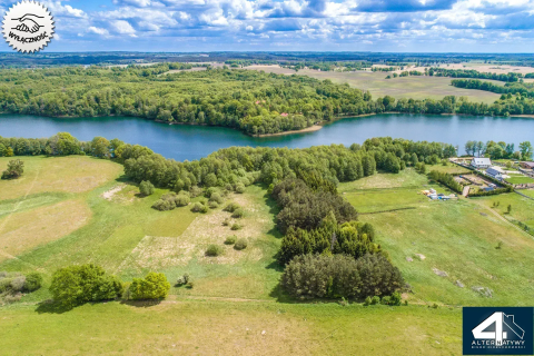 Działka z własnym zejściem do jeziora
