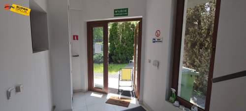Lokal handlowo - usługowy z parkingiem Bieżanów