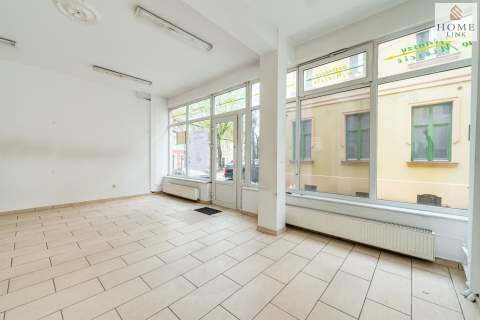 Lokal w centrum Biskupca na sprzedaż