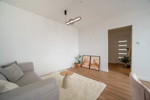 Rybnik Nowiny / po remoncie / 2 pokoje / balkon / 9 piętro