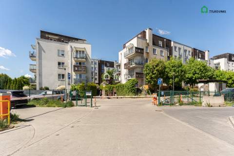 3 Pokoje blisko tramwaju, Winda, Dwa poziomy
