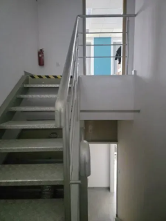 Lokal z witryną i parkingiem, Lwowska 190 m2