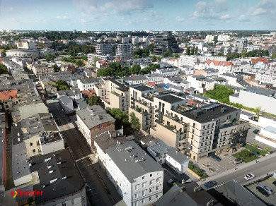 Na sprzedaż 3-pokoje mieszkanie w centrum miasta