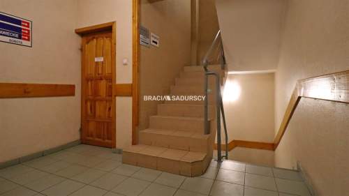 Nieruchomość komercyjna na sprzedaż, 350 m2, Miechów