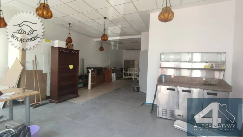 Lokal z witryną i parkingiem, Lwowska 190 m2