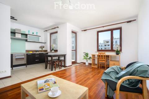 2 pokoje 55 m Metro Natolin Duży balkon