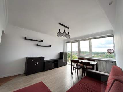 3 pokoje, balkon z widokiem na zieleń i miasto
