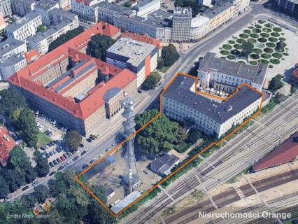 Duża nieruchomość w centrum miasta