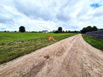 Olimpin działka 1.376m2 w malowniczej okolicy