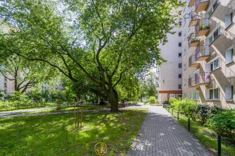 2 pokoje 42m2, odzielna kuchnia ul. Broniewskiego 97