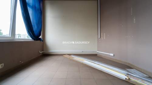 Lokal przy placu Bieńczyckim, Kraków Bieńczyce