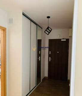 PRZESTRONNE NOWOCZESNE 3-POK. BALKON M.PARKINGOWE
